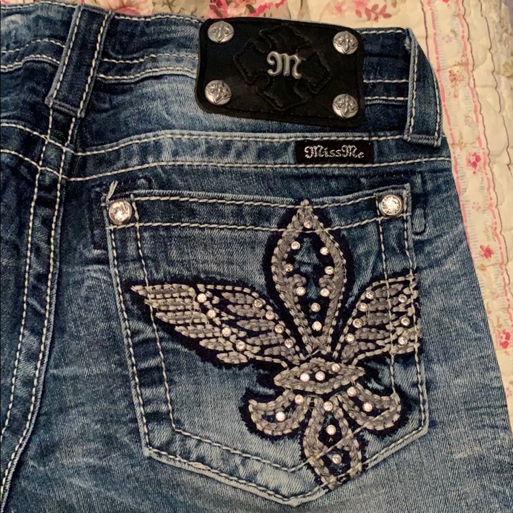 Bermuda jean shorts size 28 from buckle